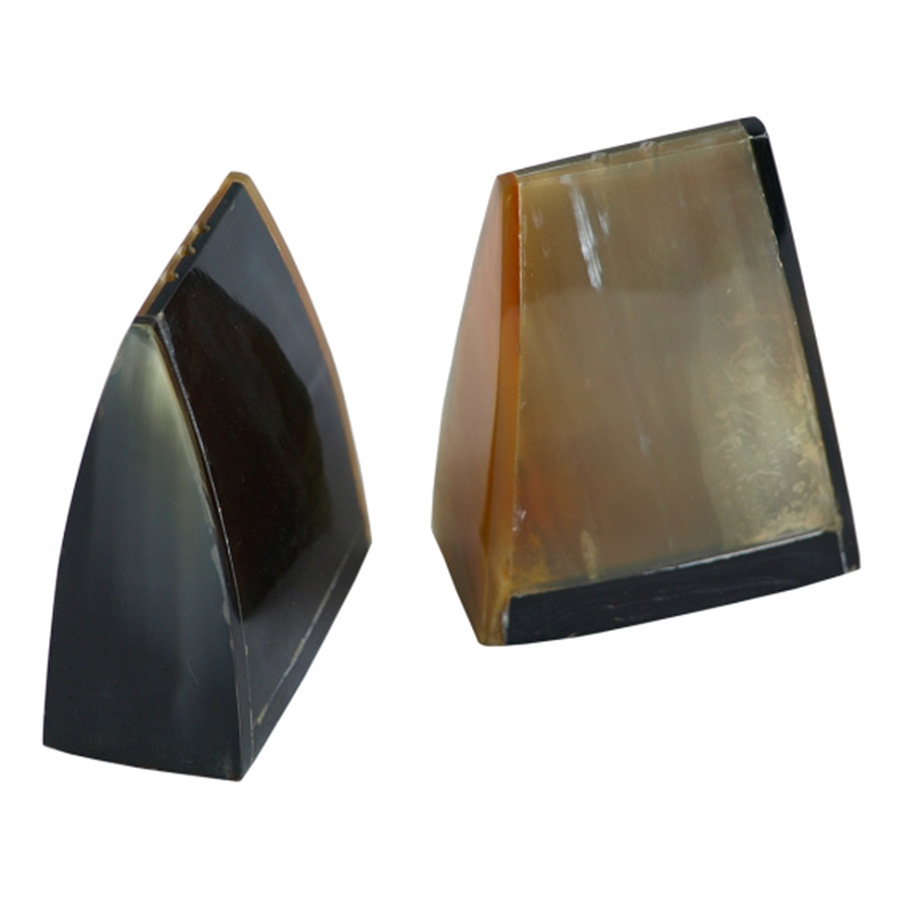 KI-034Tall Triangular Lozenge Shape Dark And Coloured Horn Salt And Pepper Set. One of Many Beautiful Exclusive and Luxurious Accessories from Adesso Wholesale.